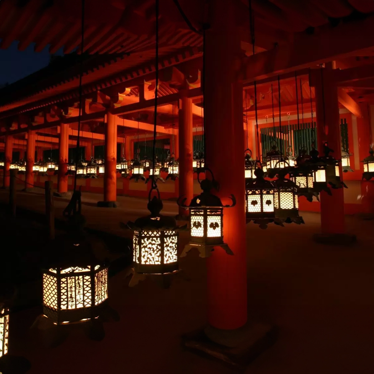 Kagusa Taisha lantern festival in Nara