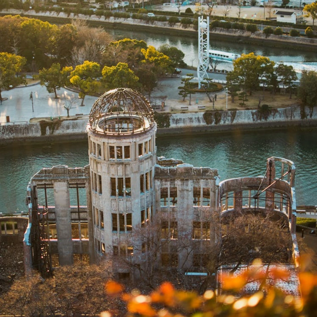 Illustration: Hiroshima: History and Cultural Impact Unveiled — Japanese Culture | Roppongi.fr