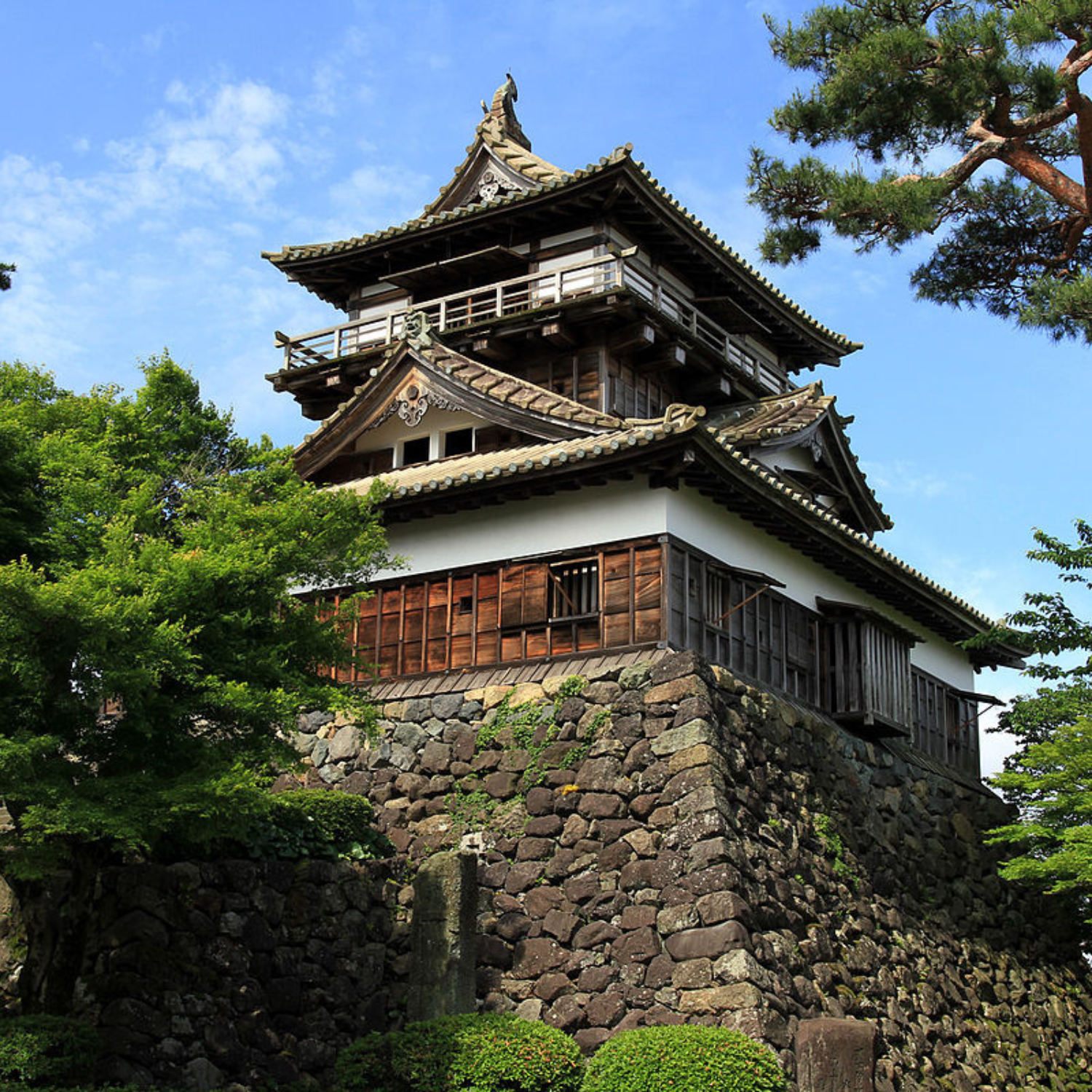 Maruoka Castle