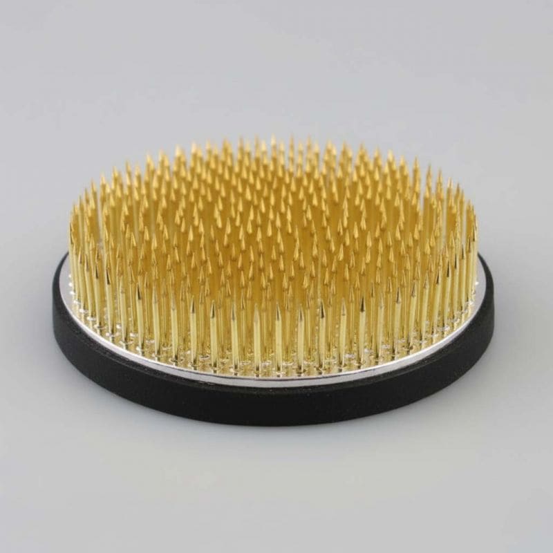 Illustration: Mastering Ikebana with the Perfect Japanese Kenzan Flower Frog — Japanese Culture | Roppongi.fr